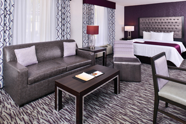 clarion inn and suites suite