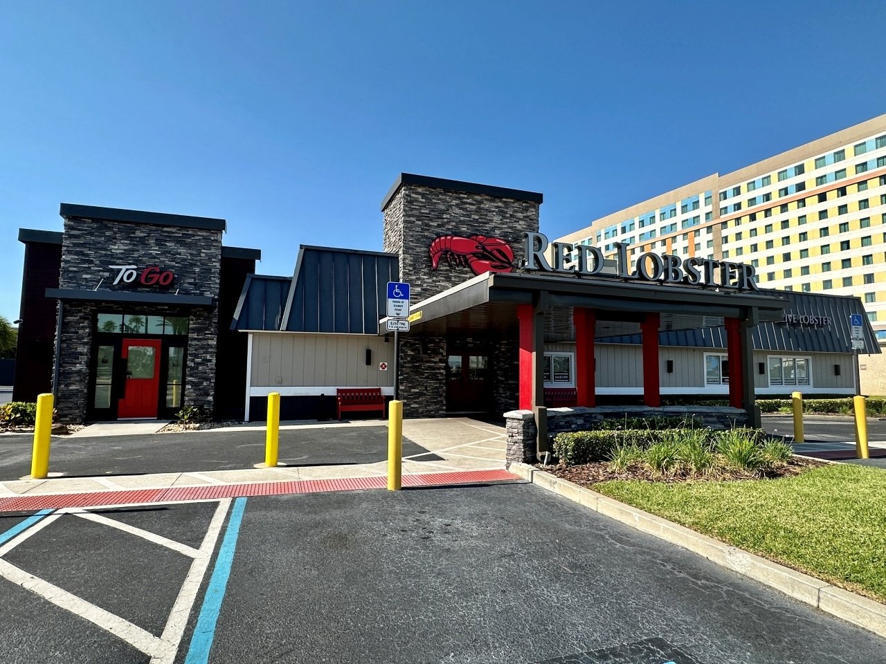 seafood restaurant near hotel monreale orlando