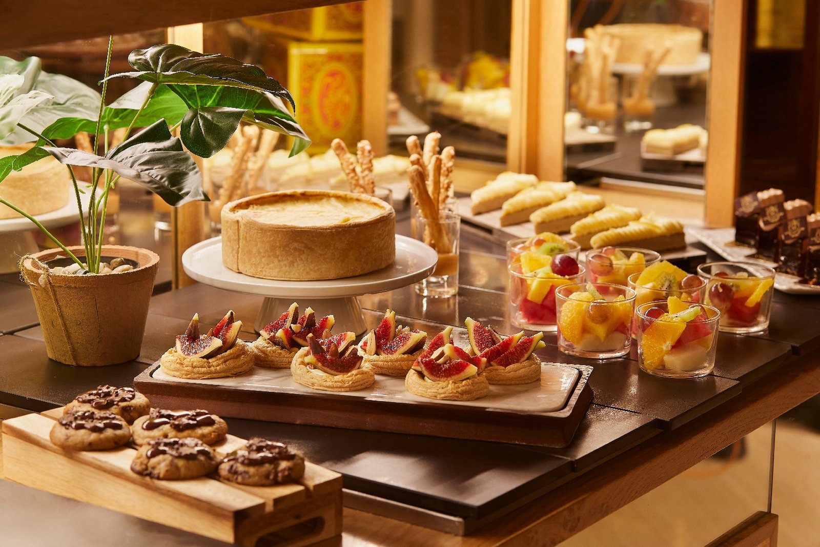 Best Luxury Hotel Brunch in Barcelona Spain